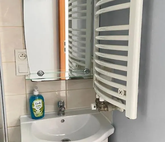 Nad Jeziorem W Puszczy Zielonka Kaminsko